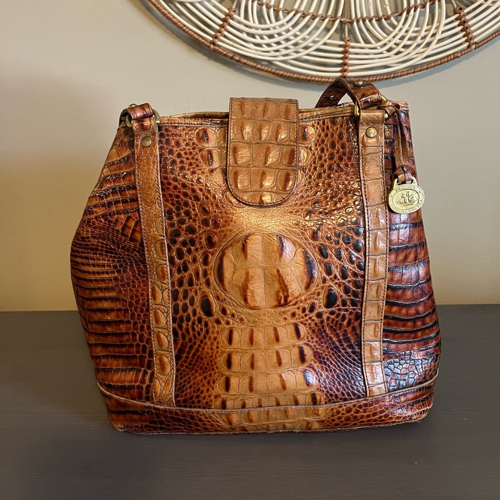 Vintage Brahmin Leather Shouder bag Bucketbag
